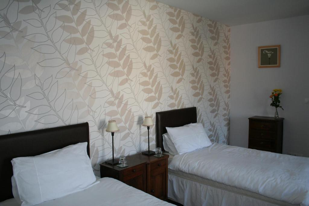 Bed and Breakfast Le Voltaire Airvault Номер фото